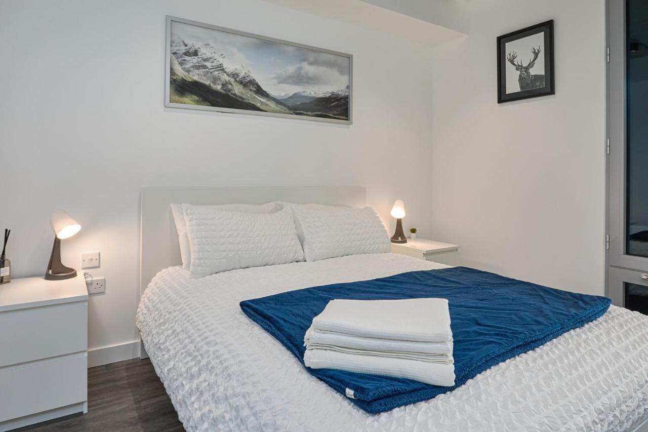 Morden Lovely 3Bedroom Apartment London Abbey Wood Экстерьер фото