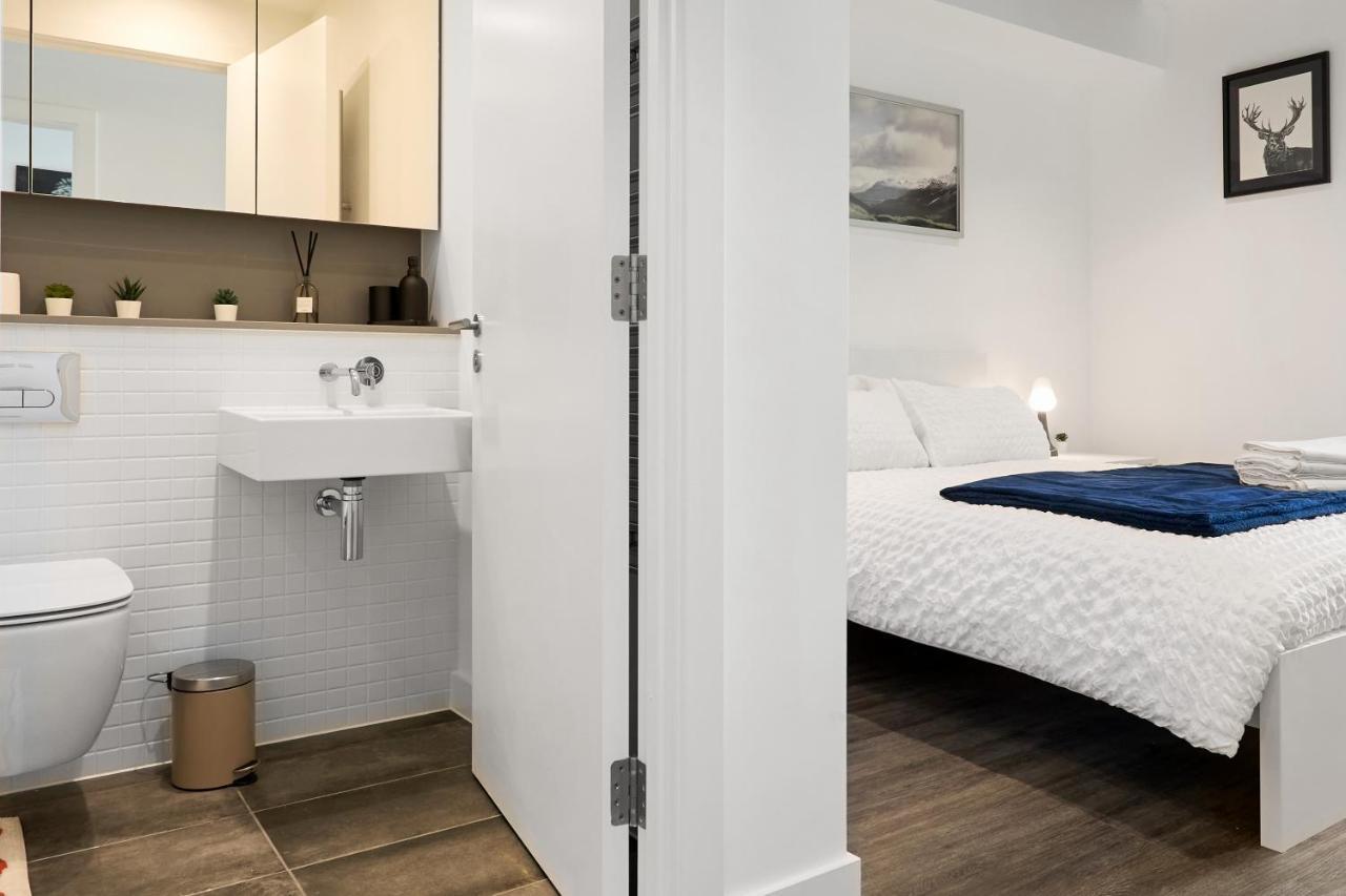 Morden Lovely 3Bedroom Apartment London Abbey Wood Экстерьер фото