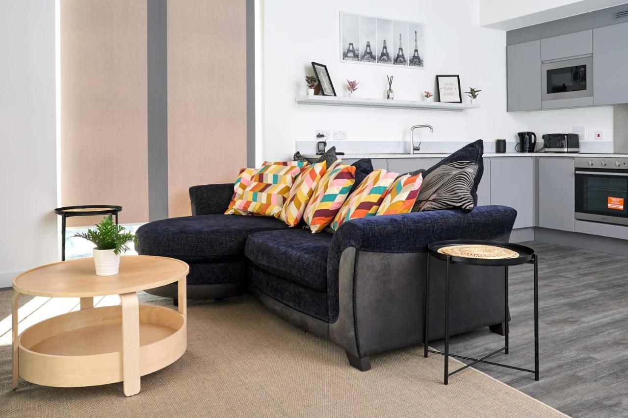 Morden Lovely 3Bedroom Apartment London Abbey Wood Экстерьер фото