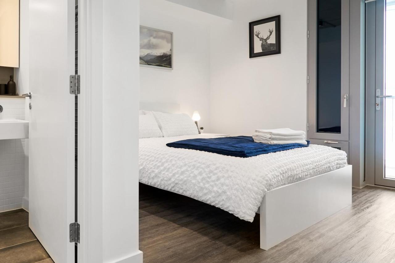 Morden Lovely 3Bedroom Apartment London Abbey Wood Экстерьер фото